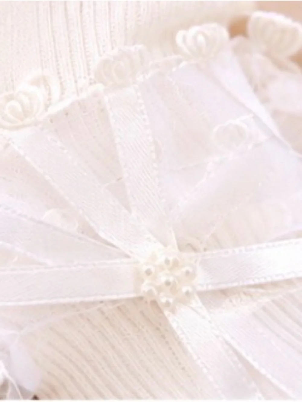 NWT White Lace Frill Girls' Socks - Small (3-5Y)